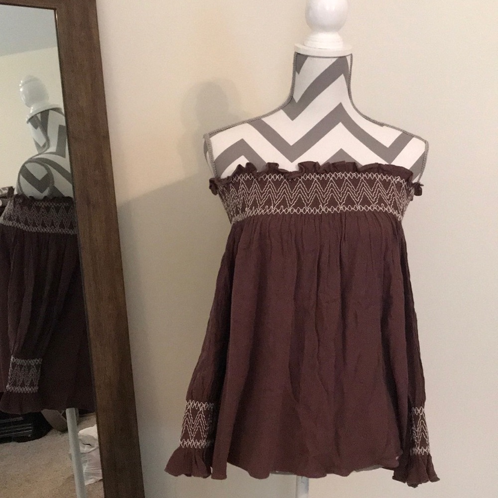 Brown Off the shoulder top size S/M